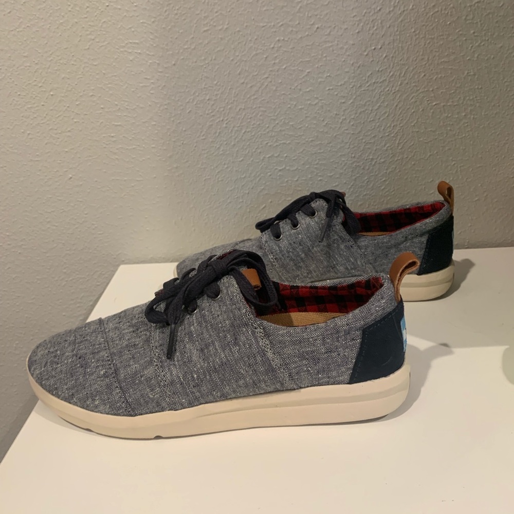 Toms Sneakers 5.5